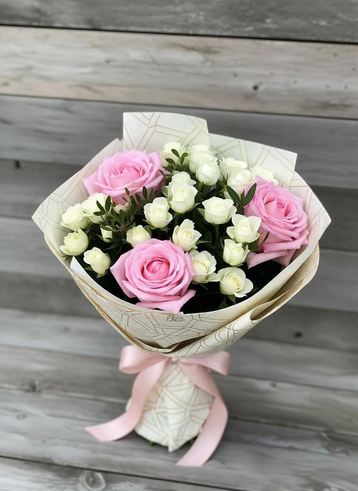 Букет цветов из: Розы в Литвиново