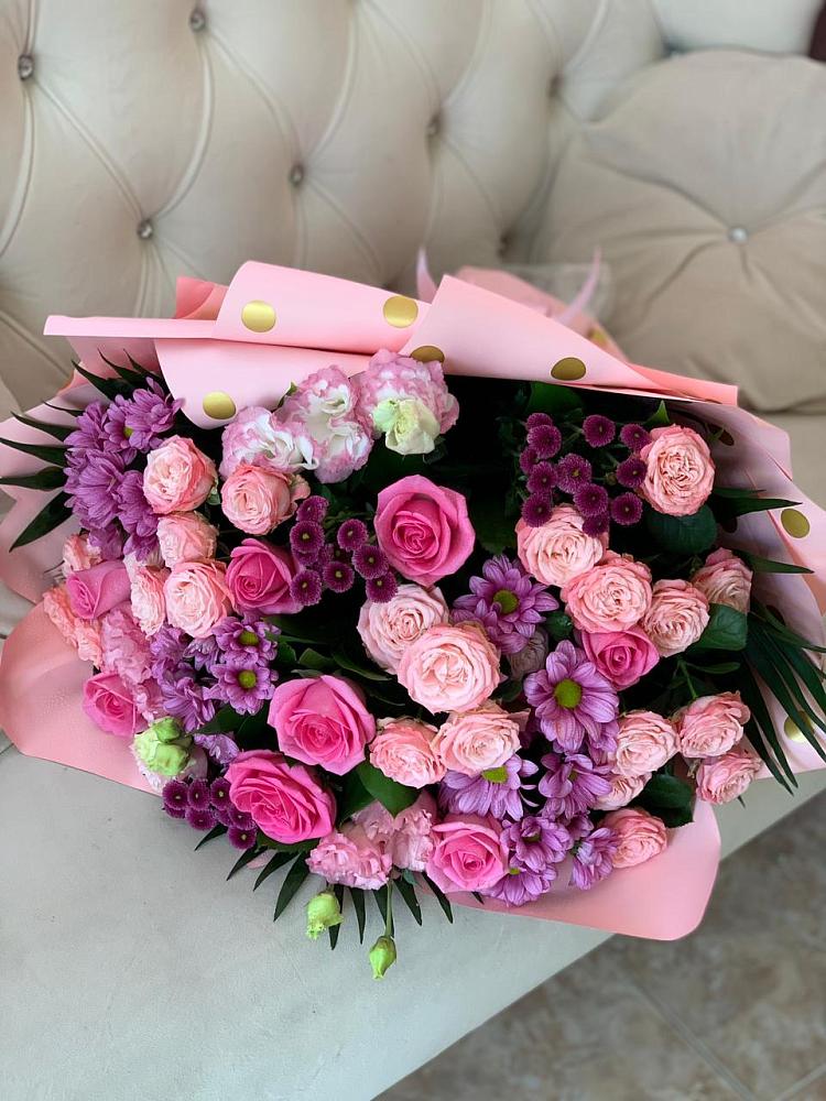 Букет цветов из: Хризантемы, Розы и Лизиантусы в Литвиново