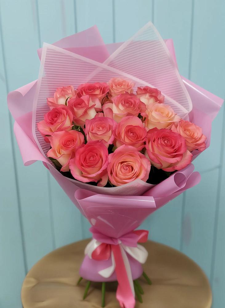 Букет 15 Розовых роз Равель в Литвиново