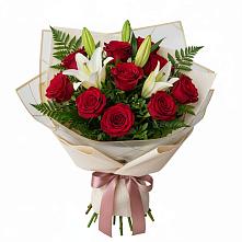 Букет цветов из:  Лилии и Розы в Литвиново