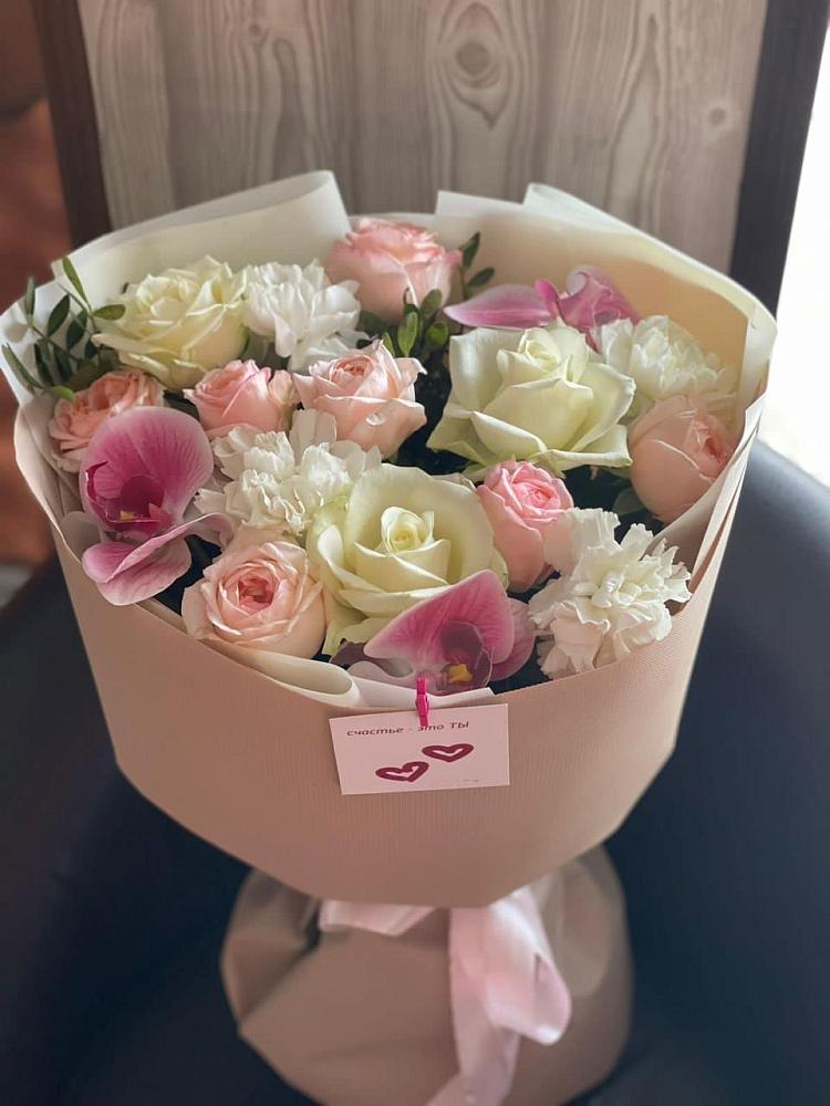 Букет цветов из: Орхидеи, Розы и Гвоздики в Литвиново