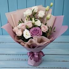 Букет цветов из:  Розы и Лизиантусы в Литвиново