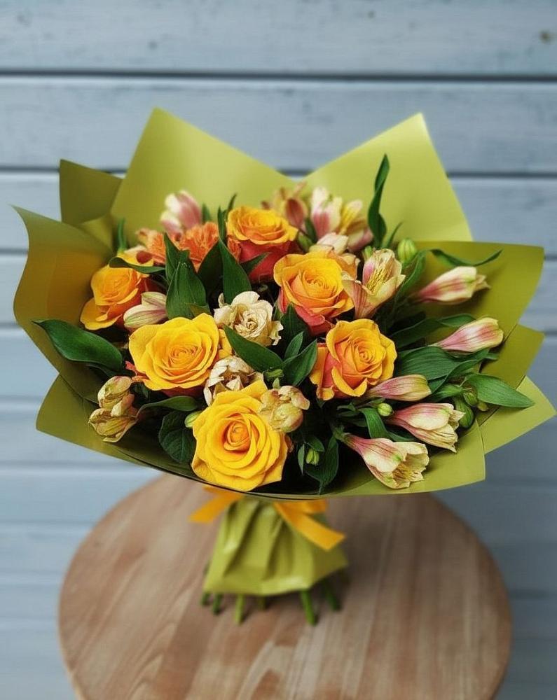 Букет цветов из: Альстромерии и Розы в Литвиново