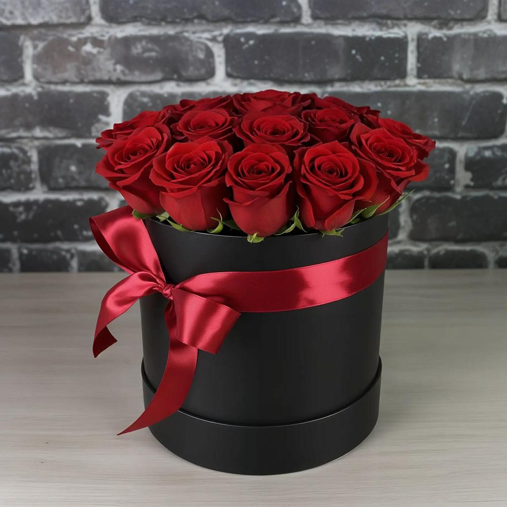 Цветочная композиция из Розы в шляпной коробке в Литвиново